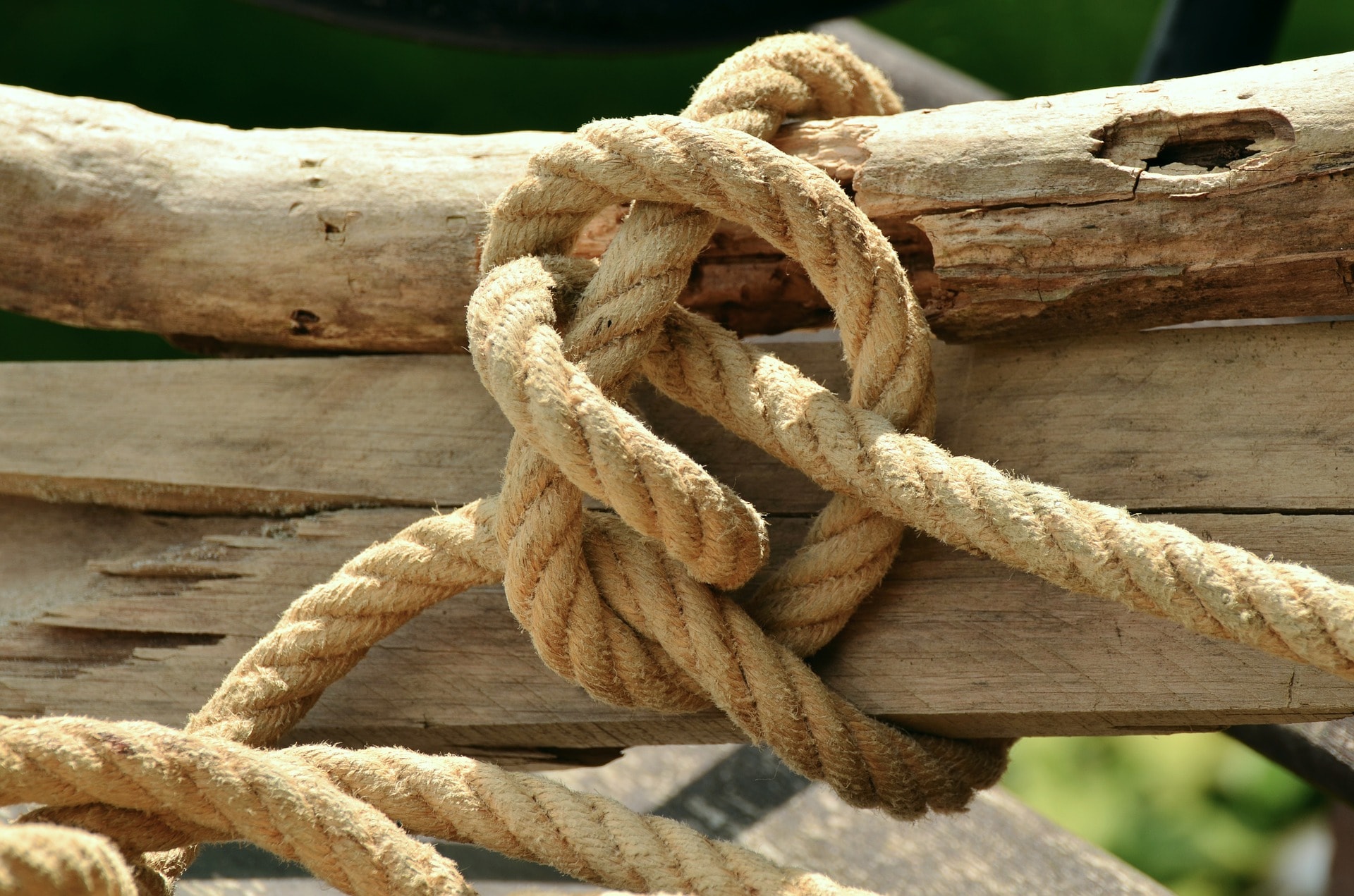 DNA G-Quadruplexes: ‘knot’ that simple!