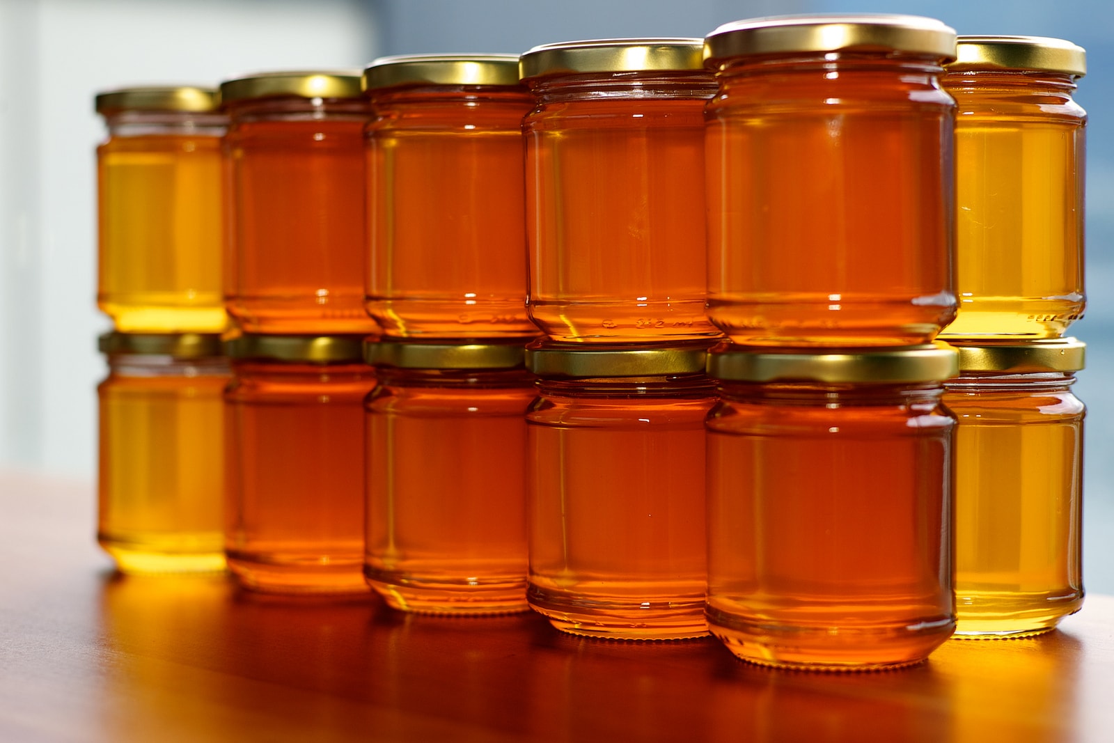 Global contamination of honey by insecticides