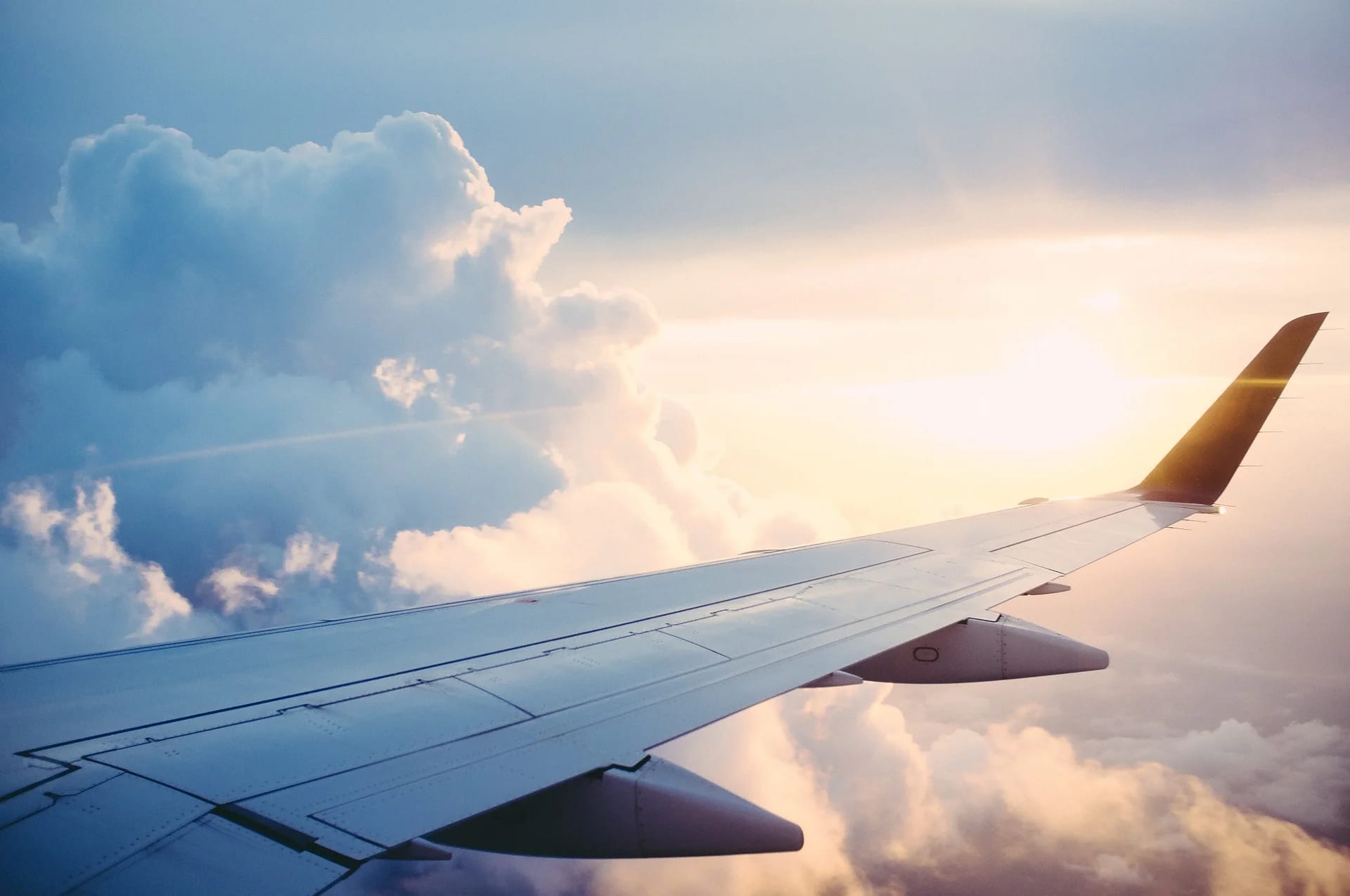 The bumpy-effect of climate change on transatlantic flights