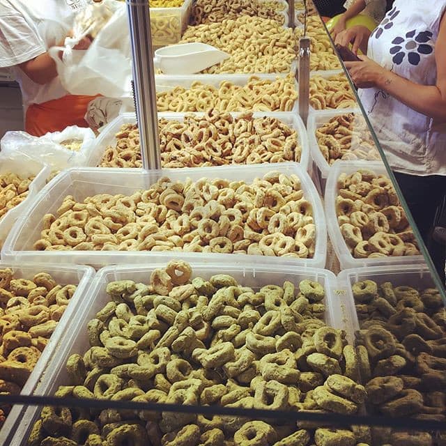 Bronze Age food diversity: ceci n’est pas un bagel